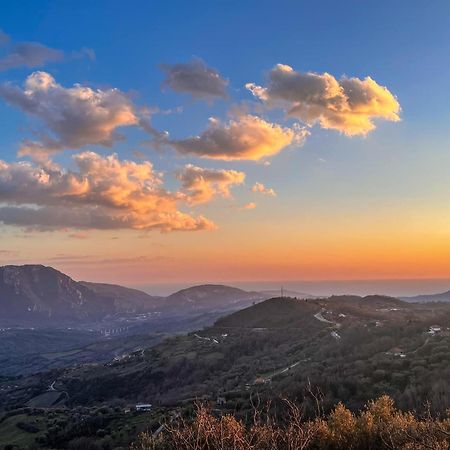 Agriturismo Ai Monaci Montano Antilia Exterior photo