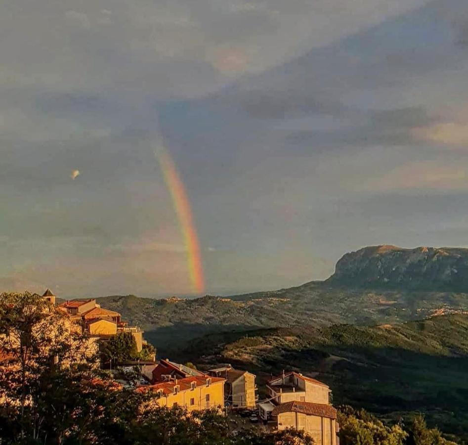 Agriturismo Ai Monaci Montano Antilia Exterior photo